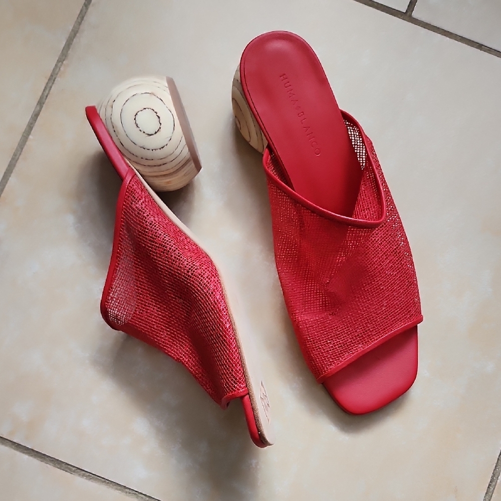 Huma&Blanco Red Mesh Mules with Unique Heel Size 40 US Size 9.5.